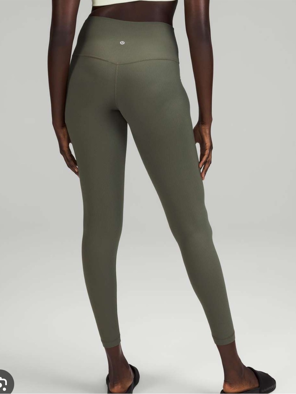 Lulu olive green align